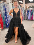 Schwarzes, asymmetrisches, langes Tüll-Abendkleid mit V-Ausschnitt