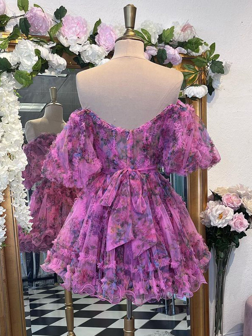 A-Linien-Kleid mit schulterfreiem, geblümtem Print für den Abschlussball