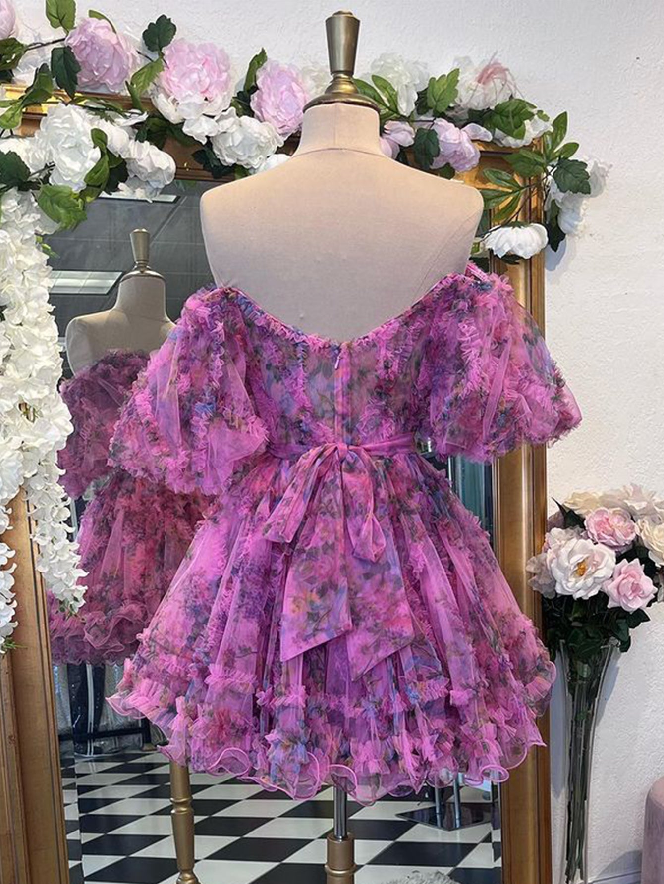 A-Linien-Kleid mit schulterfreiem, geblümtem Print für den Abschlussball