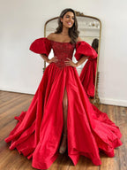 Vestido de fiesta de tafetán con hombros descubiertos y mangas cortas abullonadas