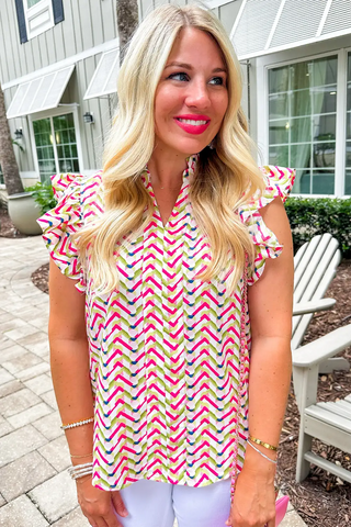 Blusa con volantes y estampado de chevrones en multicolor 