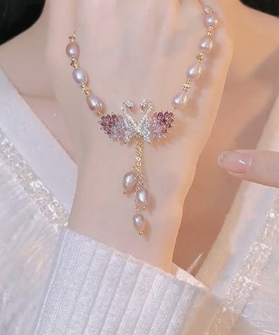 Collar con colgante de perla de cisne con sobredorado de cobre morado claro de moda 