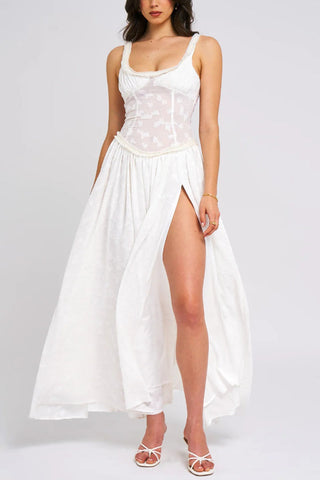 Vestido largo Ulissa verde claro con escote cuadrado, textura jacquard y abertura alta 