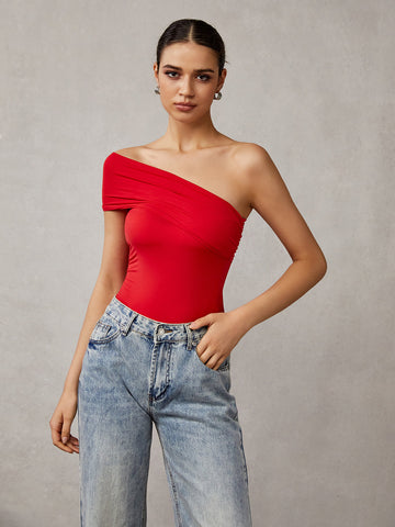 Camiseta asimétrica de un solo hombro 