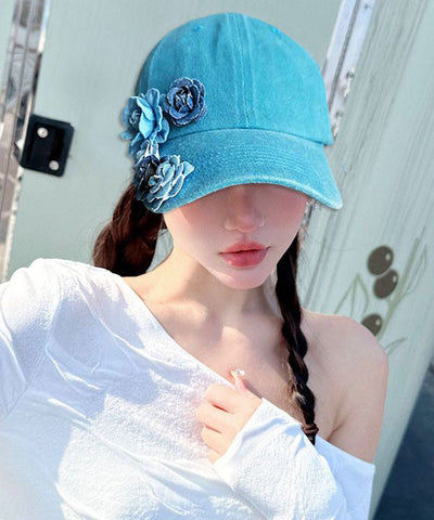 Gorra de béisbol vaquera con elegante decoración floral azul 