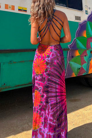 Meridress – Rückenfreies Maxi-Camisole-Kleid mit überkreuztem Design und Batikmuster