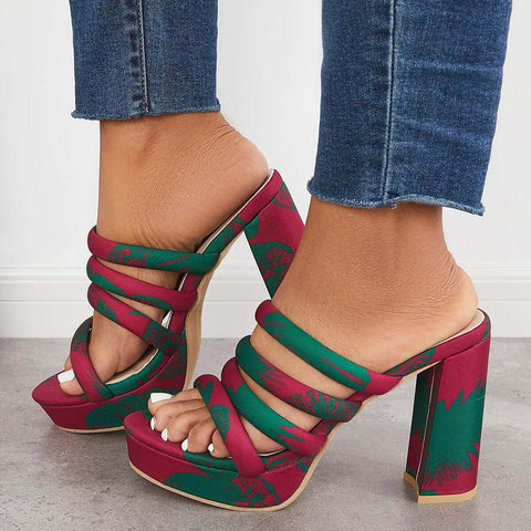 Plateau-Sandalen mit klobigen High Heels und rückenfreiem Schlupfschuh 