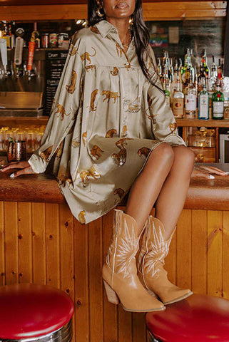 Enter Your Party Era – Satin-Minikleid mit Gepardenmuster und Taschen 