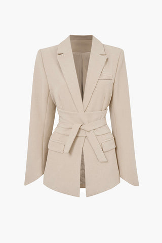 Blazer básico con cinturón y solapa con muesca en color liso 