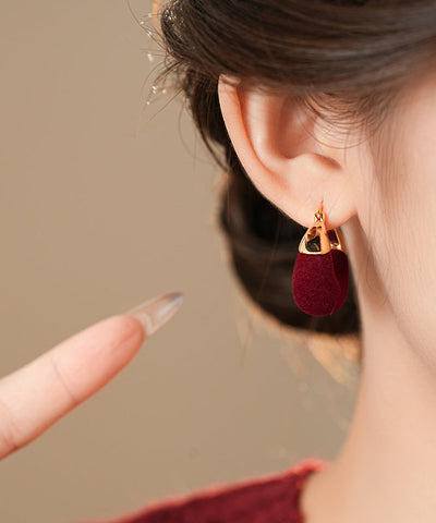 Pendientes de aro en forma de U con flocado de aleación de cobre rojo Vogue 
