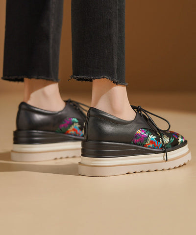 Gelbe Keilschuhe mit Prägung im chinesischen Stil zum Schnüren 