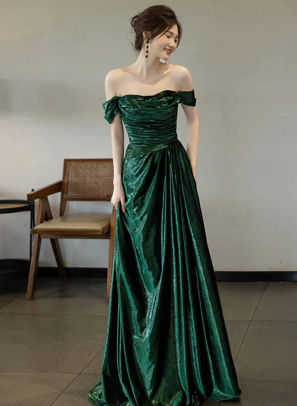 Vestido de noche largo fruncido con hombros descubiertos y purpurina verde bonito
