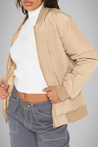 Prenda exterior de cuello en U con cremallera y bolsillo liso de calle 