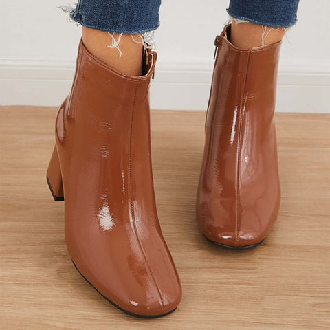 Botines de charol con tacón de bloque y punta cuadrada con cremallera lateral 