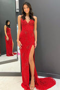 Vestido de fiesta largo rojo de sirena con tirantes finos y espalda cruzada