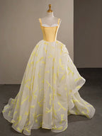 Langes, gelbes A-Linien-Abendkleid aus Satin, Tüll und Spitze mit Herzausschnitt für Quinceañeras