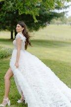 Schulterfreies, gestuftes A-Linien-Abendkleid aus Tüll mit langem Korsett und Perlenstickerei