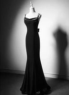 Wunderschönes, rückenfreies, langes Meerjungfrauen-Abendkleid aus Samt – perfekt für Abschlussball, Hochzeit oder andere festliche Anlässe.