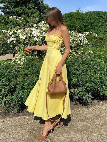 Vestido midi con abertura y ribete de lechuga 