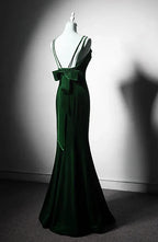 Wunderschönes, rückenfreies, langes Meerjungfrauen-Abendkleid aus Samt – perfekt für Abschlussball, Hochzeit oder andere festliche Anlässe.