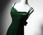 Wunderschönes, rückenfreies, langes Meerjungfrauen-Abendkleid aus Samt – perfekt für Abschlussball, Hochzeit oder andere festliche Anlässe.