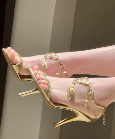 Sandalias de piel de oveja verde con tacones altos y elegantes de aguja con incrustaciones de circonitas 