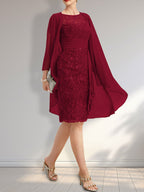Etuikleid mit Rundhalsausschnitt, Illusion-Effekt, knielang, aus Chiffon mit Spitze, Rüschen und Pailletten – ideal für die Mutter der Braut