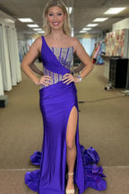 Blaues Meerjungfrauen-Abendkleid mit One-Shoulder und Perlenstickerei