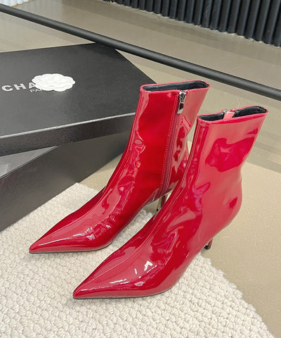 Botas de tacón de aguja con punta puntiaguda y diseño de empalme de moda amarilla 