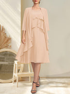 A-Linien-Chiffonkleid mit Rundhalsausschnitt und Perlenstickerei, knielang, für die Mutter der Braut