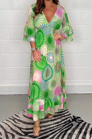 Vestido largo estampado con vuelo y mangas con volantes y cuello en V de Meridress