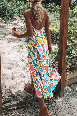 Vestido largo con cuello en V y tirantes finos con estampado floral de Meridress