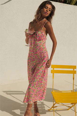 Vestido midi de tirantes con encaje floral 