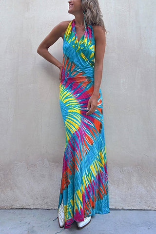 Vestido maxi tie dye sin mangas con cuello halter y espalda descubierta de Meridress