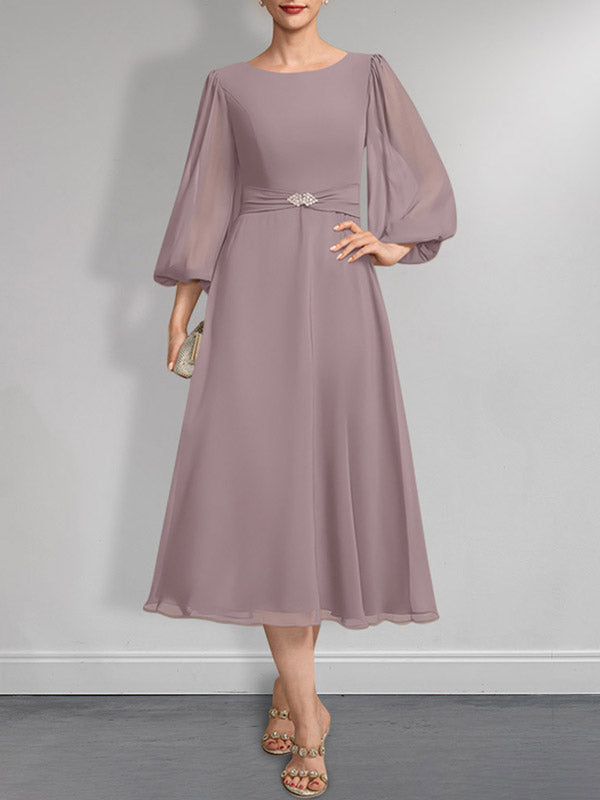 Vestido de gasa para madre de la novia, corte A, escote redondo, largo hasta la rodilla, plisado, con broche de cristal