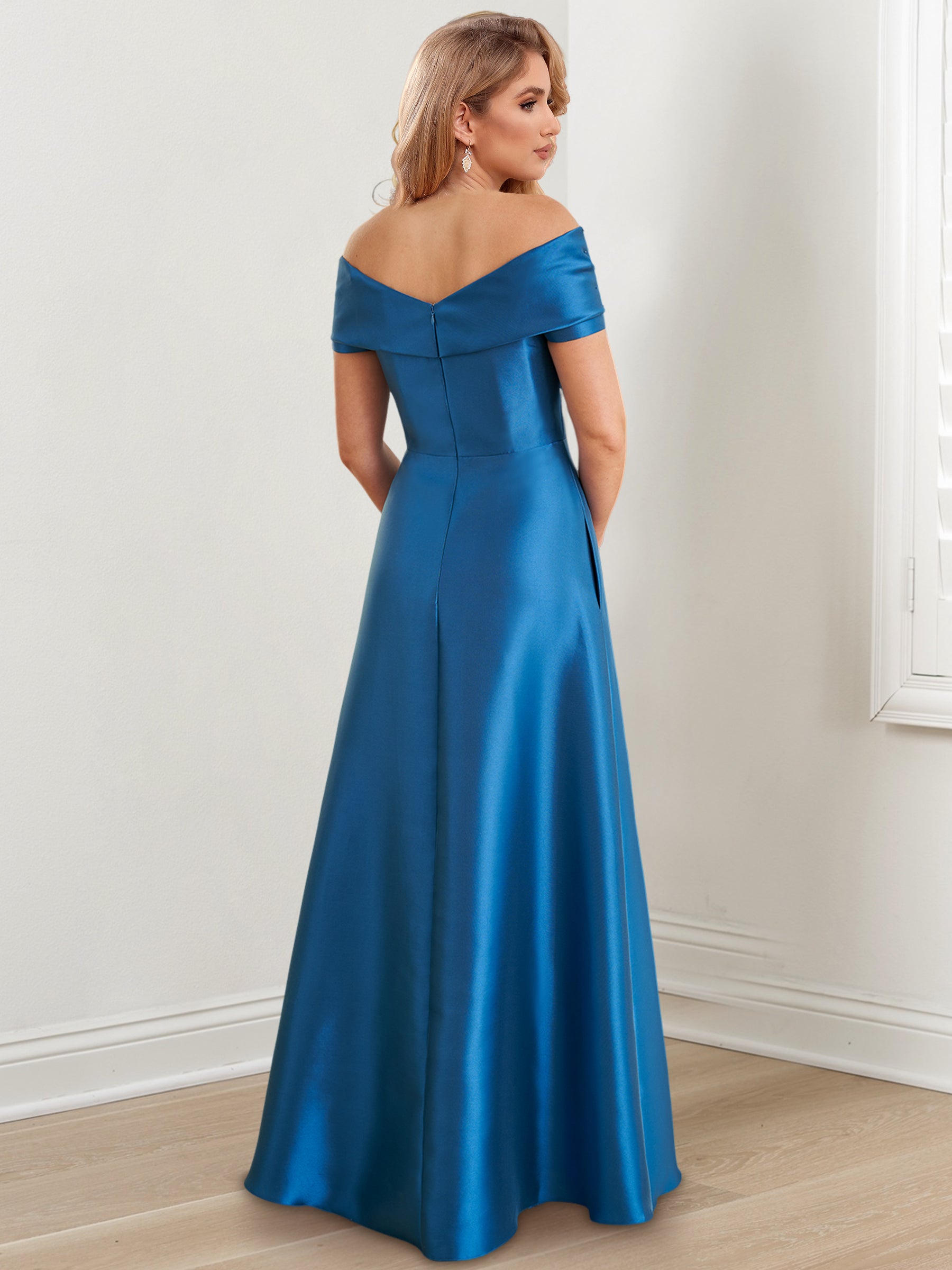 A-Linien-/Prinzessinnen-Kleid mit schulterfreiem Ausschnitt und bodenlang für die Mutter der Braut 