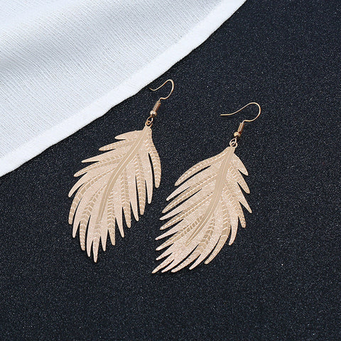 Retro Personality Fashion Feather Metal Earrings