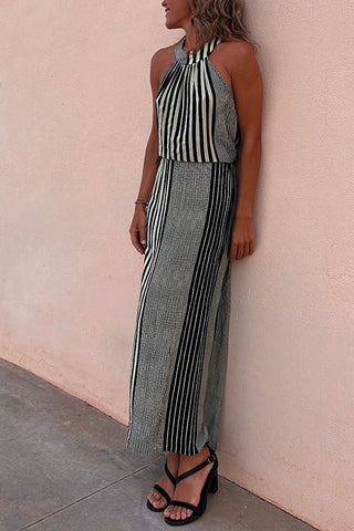 Vestido largo a rayas con cintura y cuello halter sin mangas de Meridress