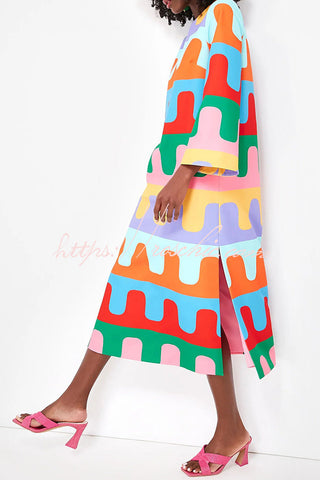 Vestido midi con abertura lateral y estampado ondulado colorido Bright Day 