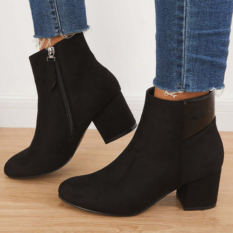 Stiefeletten mit klobigem Blockabsatz und mittelhohem Absatz 
