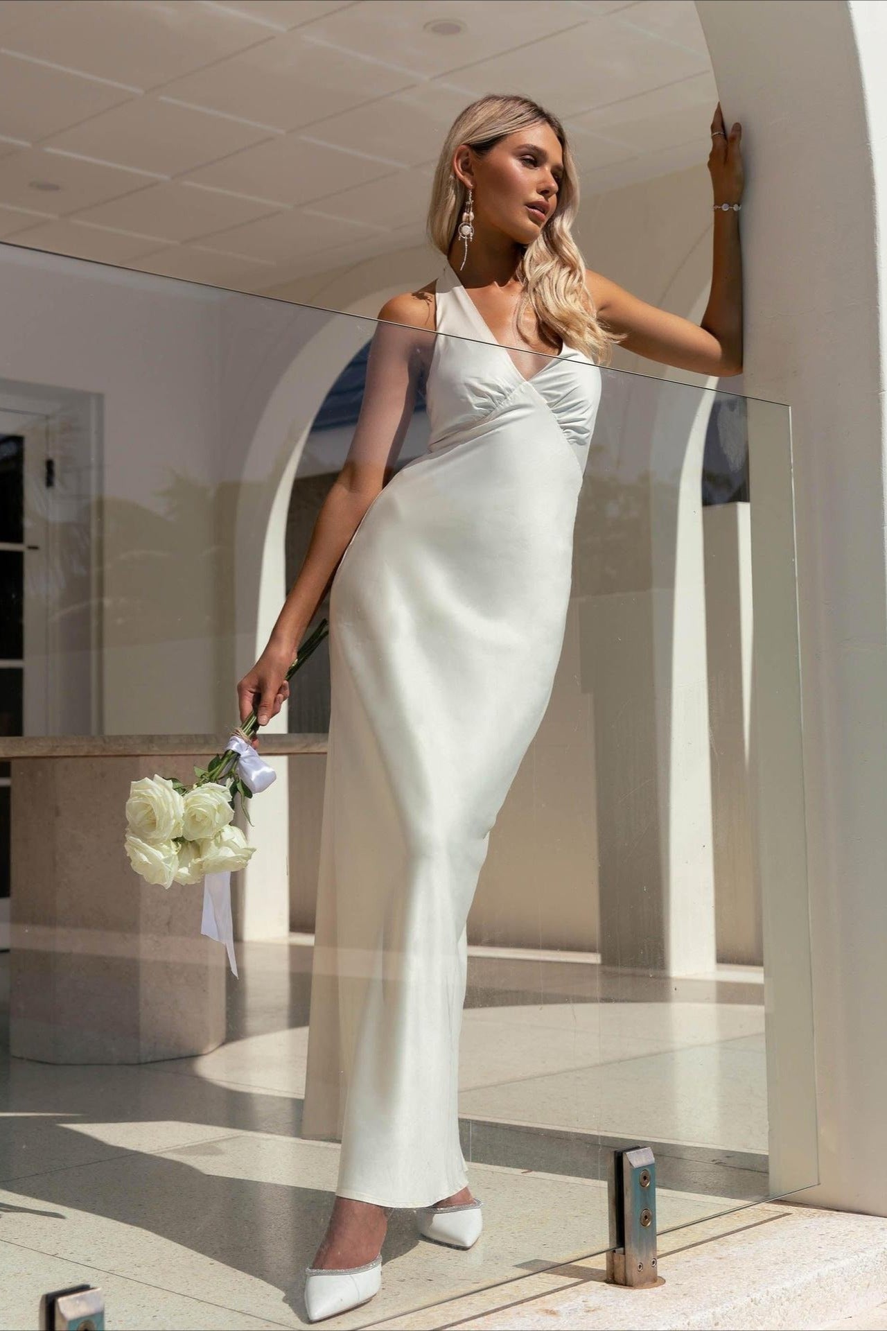 Elegant Solid V Neck Slim Fit Maxi Dress