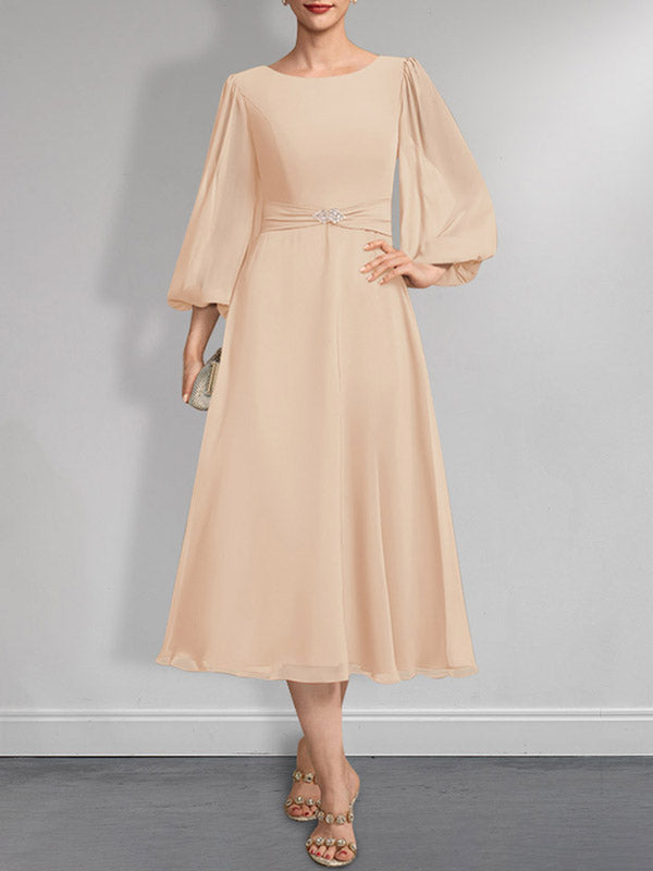 Vestido de gasa para madre de la novia, corte A, escote redondo, largo hasta la rodilla, plisado, con broche de cristal