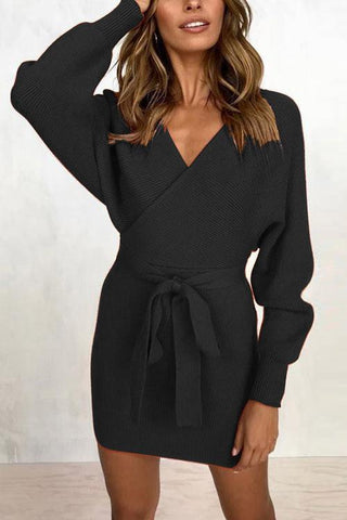 Vestido tipo suéter con cuello en V y cinturón cruzado de Meridress