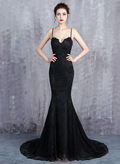 Vestido largo formal de noche tipo sirena con tirantes y cola