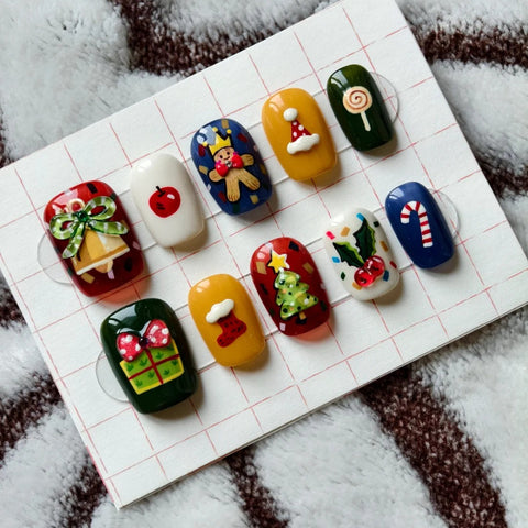 3D Christmas Nail Design PaintingCarefully designed pure handmade press-on gel nails