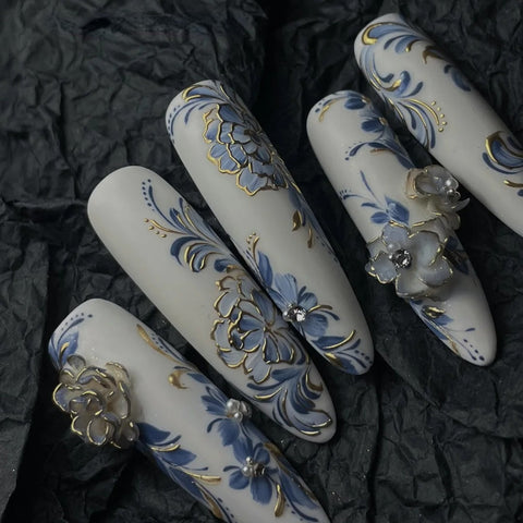 Blue and White Porcelain Long Oval NailsCarefully designed pure handmade press-on gel nails