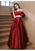 Vestido de fiesta largo de satén con cuentas y mangas abullonadas de princesa en forma de A