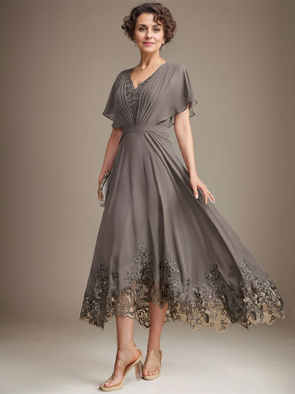 A-Linien-Kleid aus Chiffon mit asymmetrischem V-Ausschnitt und Spitze für die Mutter der Braut mit Falten