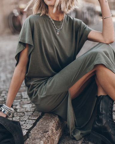 Simple and Effortless Open Sleeve Slit Oversized T-shirt Midi Dress