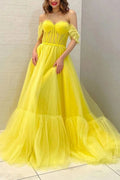 Gelbes A-Linien-Abendkleid mit schulterfreiem Korsett